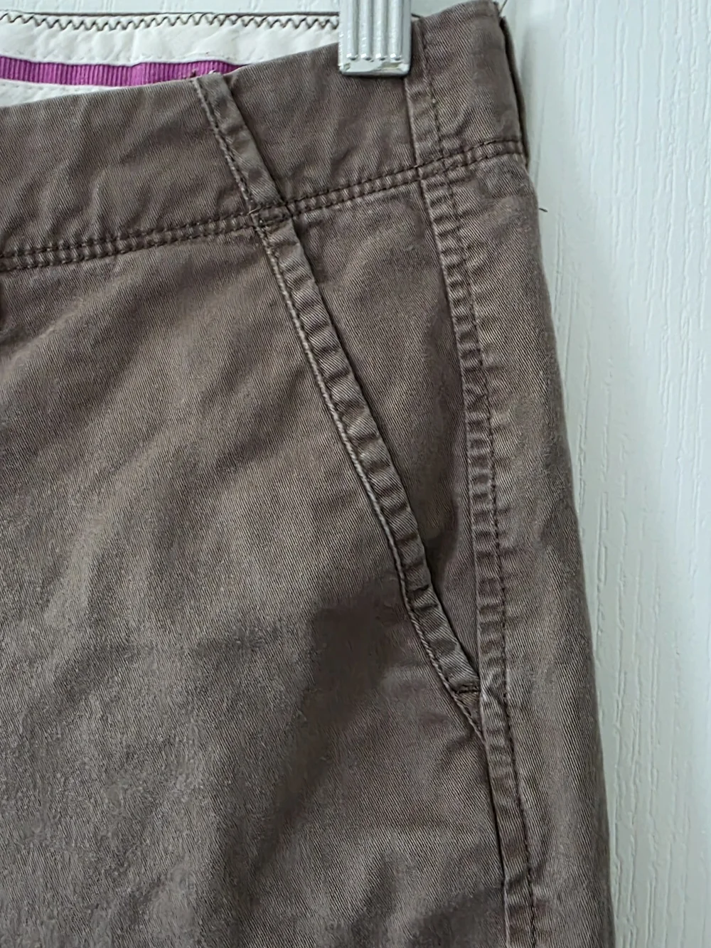 Old Navy Perfect Bermuda Shorts Women's 6 Brown Low Rise Stretch Chino Khaki